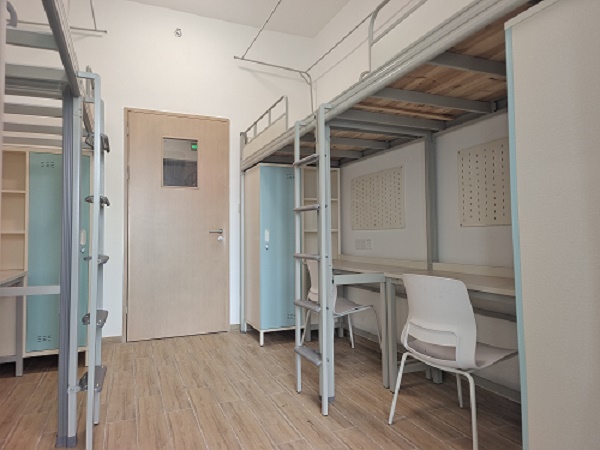 深圳市高級中學高中園宿舍公寓床已安裝到位!